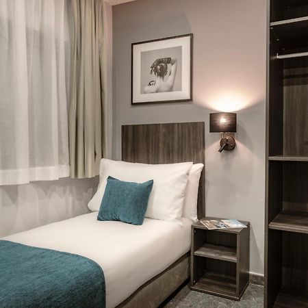 Spinola Hotel Сент Джулианс Экстерьер фото