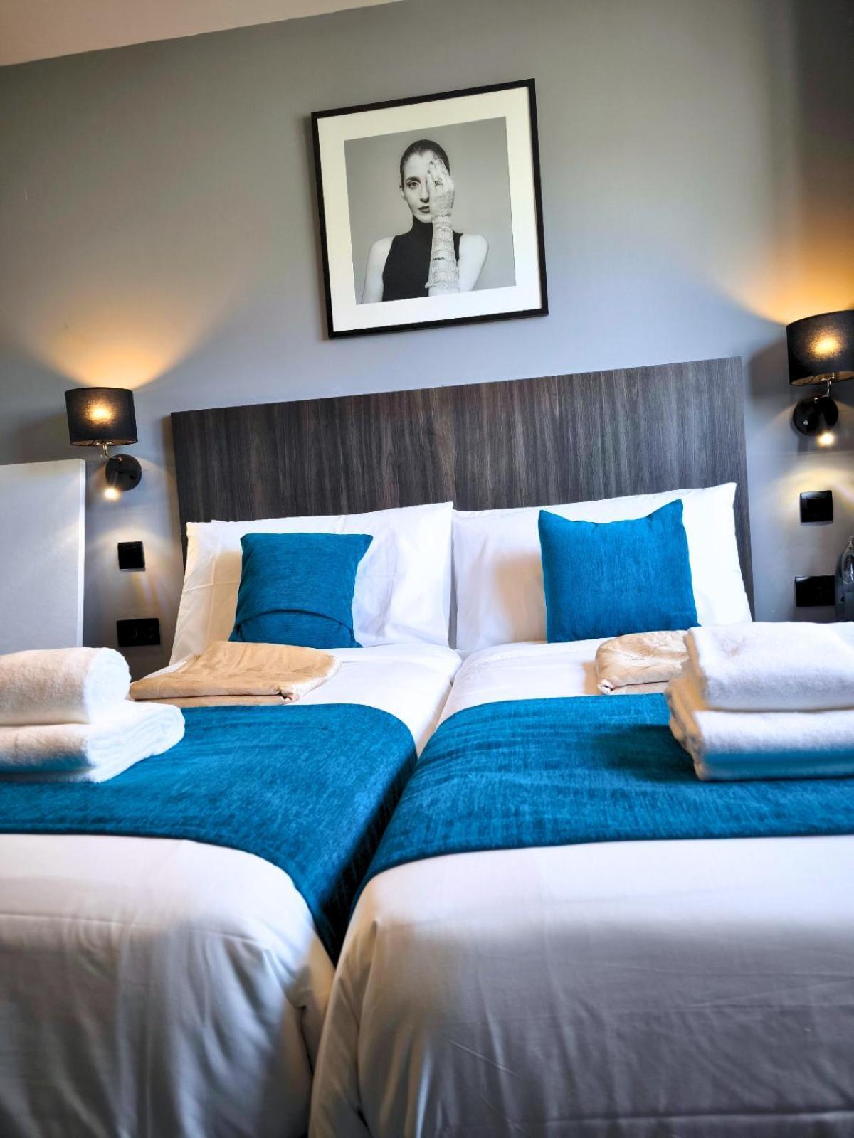 Spinola Hotel Сент Джулианс Экстерьер фото