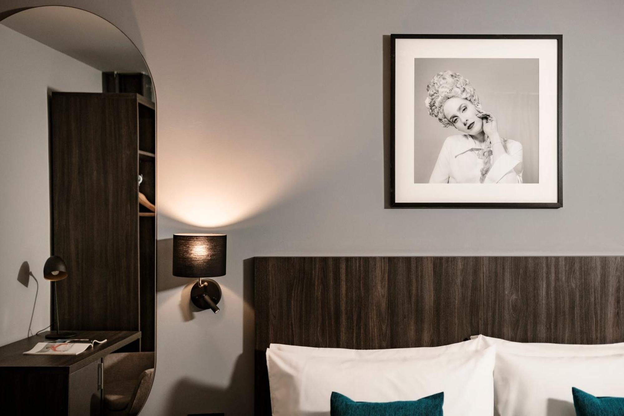 Spinola Hotel Сент Джулианс Экстерьер фото