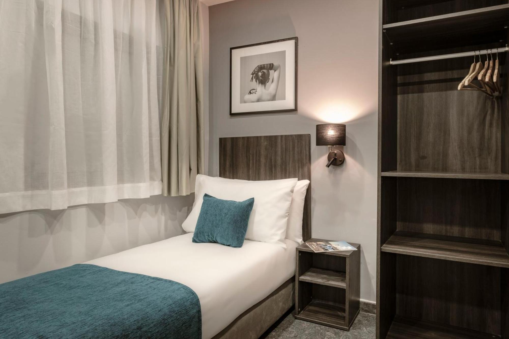 Spinola Hotel Сент Джулианс Экстерьер фото