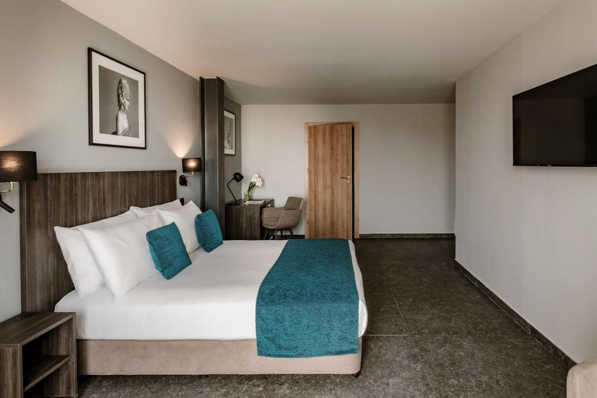 Spinola Hotel Сент Джулианс Экстерьер фото